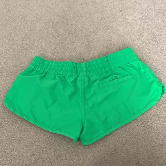 NWOT Rip Curl Shorts - Picture 5 of 7